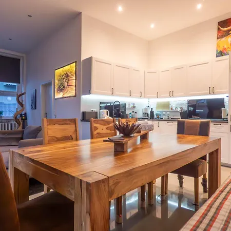 Hébergement de vacances #511 Traumhaus Mit Whirlpool Am Schwarzwaldrand *