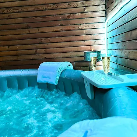 Holiday home #511 Traumhaus Mit Whirlpool Am Schwarzwaldrand